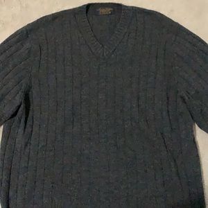 Men’s Brooks Brothers merino wool cable sweater.